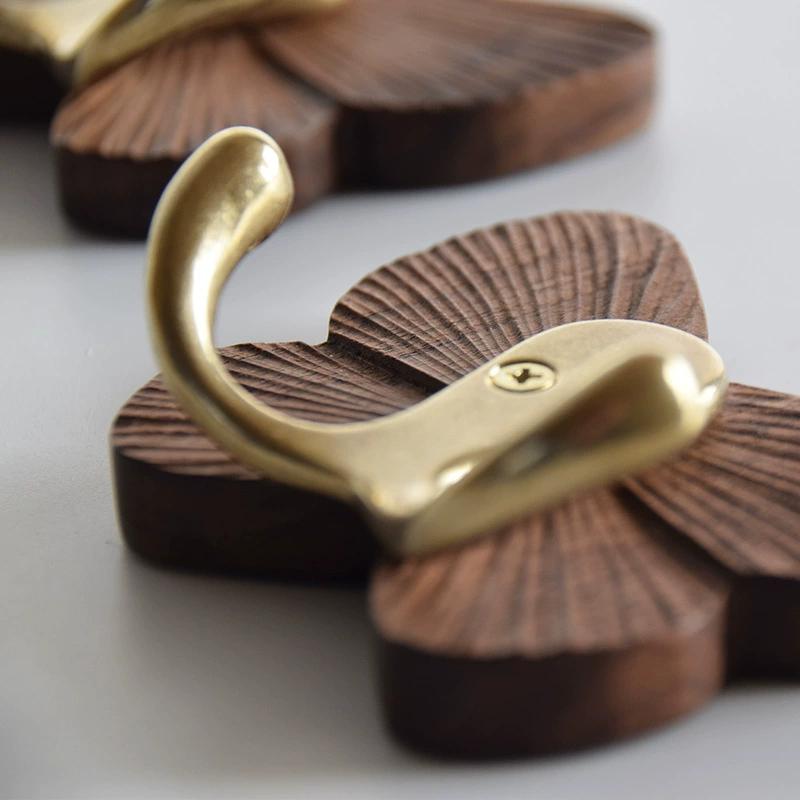 Креативный дверной крючок Ретро бабочка Крючок для пальто из массива дерева Черный орех и Бук Без следов Липкий Органайзер для хранения