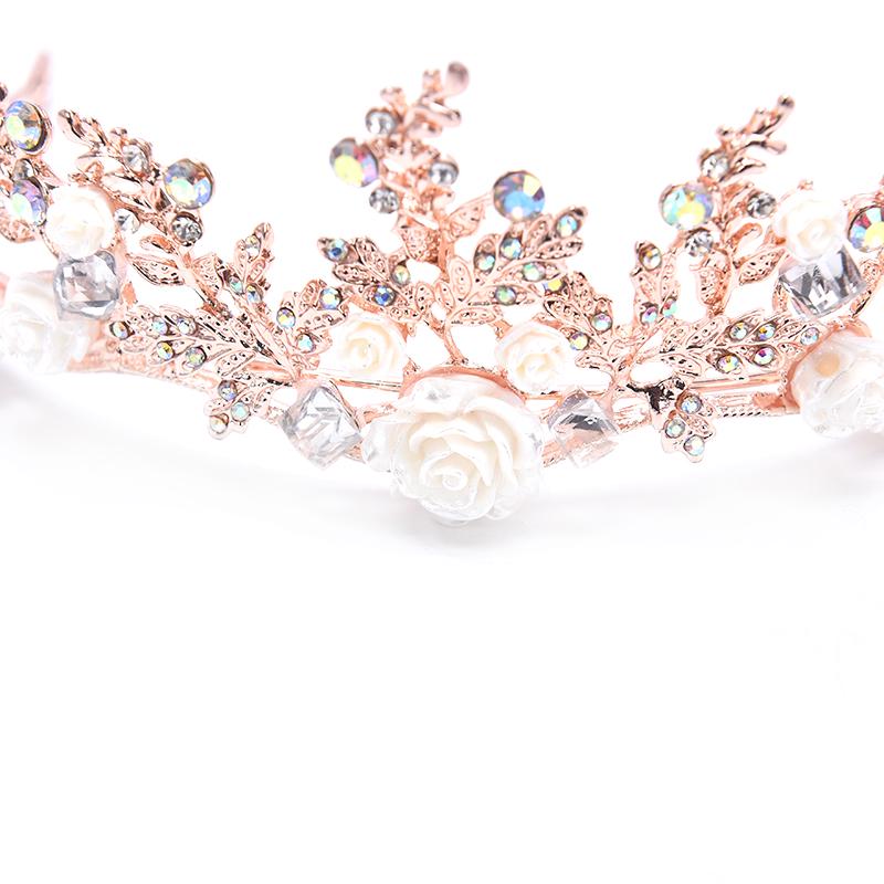 Украшение для волос в виде короны