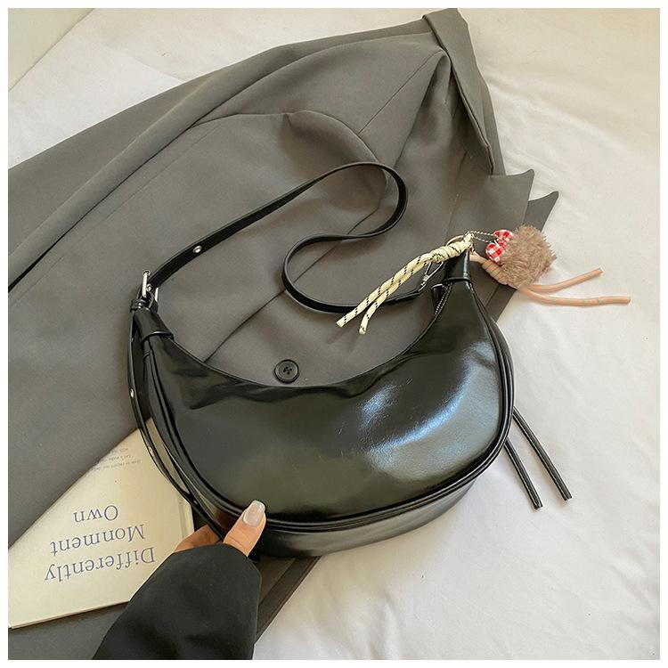 Нишевый дизайнерский клатч-рог женский большой вместимости 2025 новый модный трендовый модный на плечо сумка-мессенджер женская сумка-пельмень