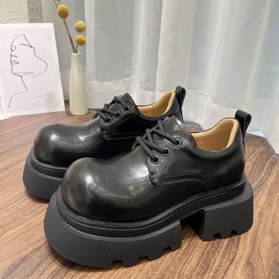 Модные женские лоферы из натуральной кожи с круглым носком на толстой подошве на шнуровке, черные лакированные туфли на платформе, модная весенняя новинка 2025 года