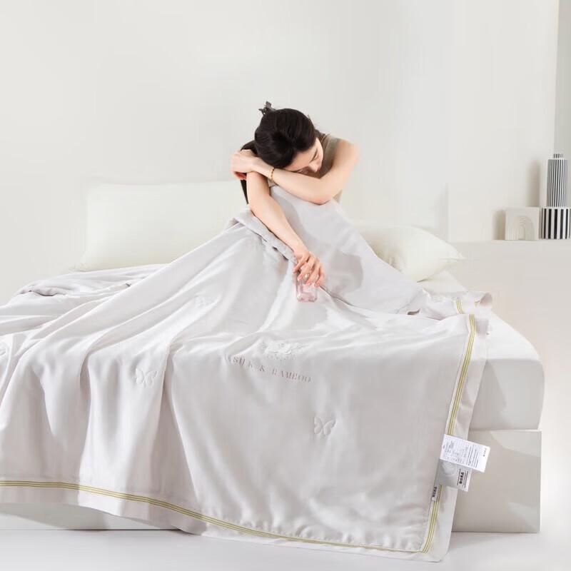 Muji-Style Washable Cooling Mulberry Silk Duvet