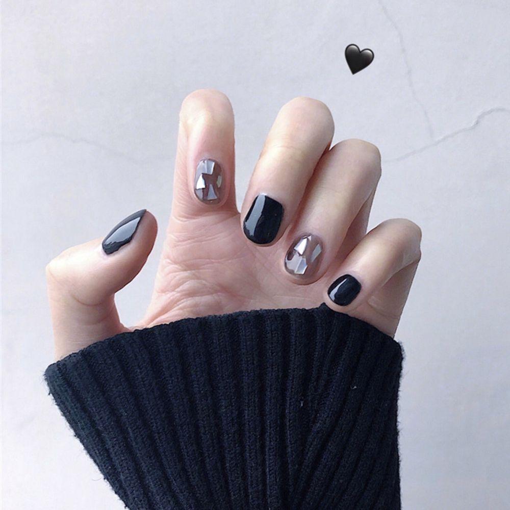 On Nails Artificial Full Cover Nail Tips Short Round/Square Head False Nails Wearable Fake Nails