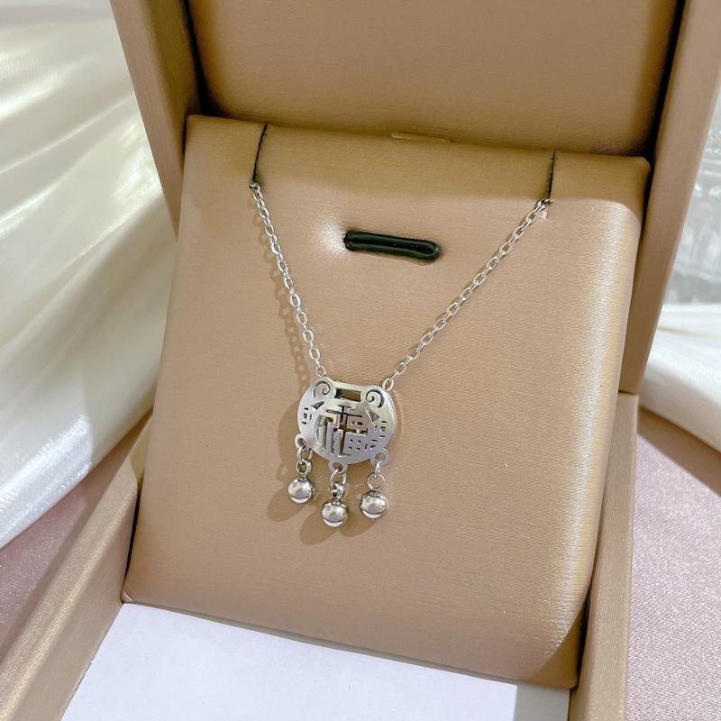 Fashion Retro Women's Necklace Temperament Micro Diamond Necklace Exquisite Collar Chain Accessories