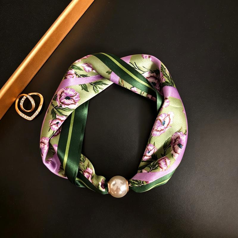 Silk Magnetic Buckle Scarf: Luxurious, Versatile Mulberry Silk for Women's Spring/Summer Neck Protection