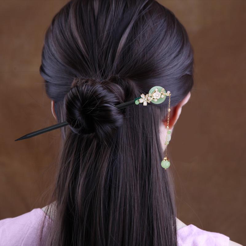 1PC Women's Hair Jewelry Wooden Hairpins Hair Stick Tassel Pendant Headdress Headwear Hair Clips