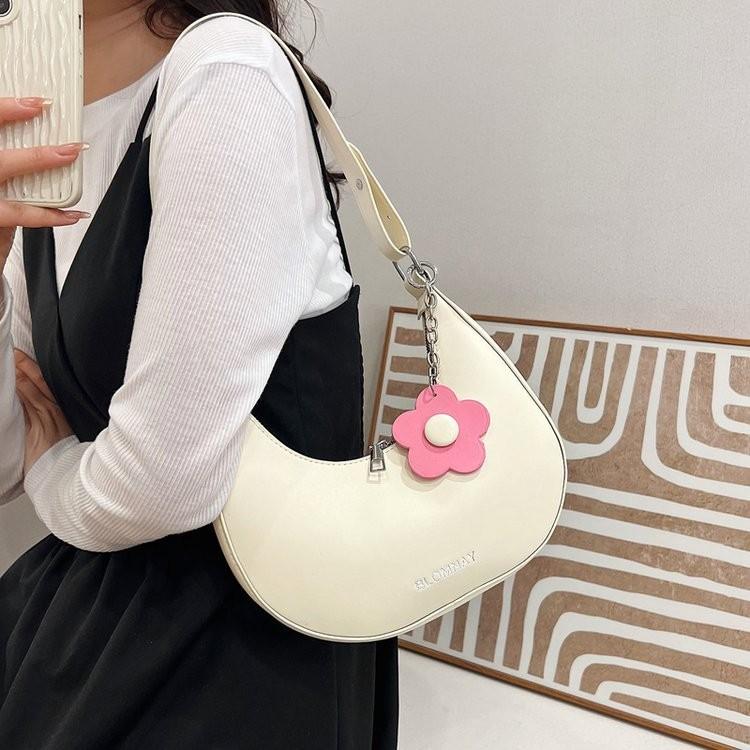 Elegant Quilted Underarm Shoulder Bag For Women With Comfortable Soft Feel Ideal For Commuting
