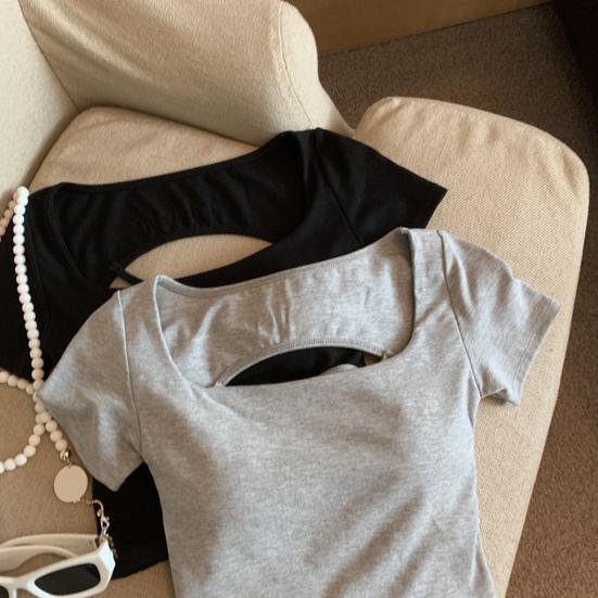 Женская футболка с квадратным воротником и коротким рукавом, с вырезом на спине, однотонная облегающая укороченная футболка, повседневная одежда