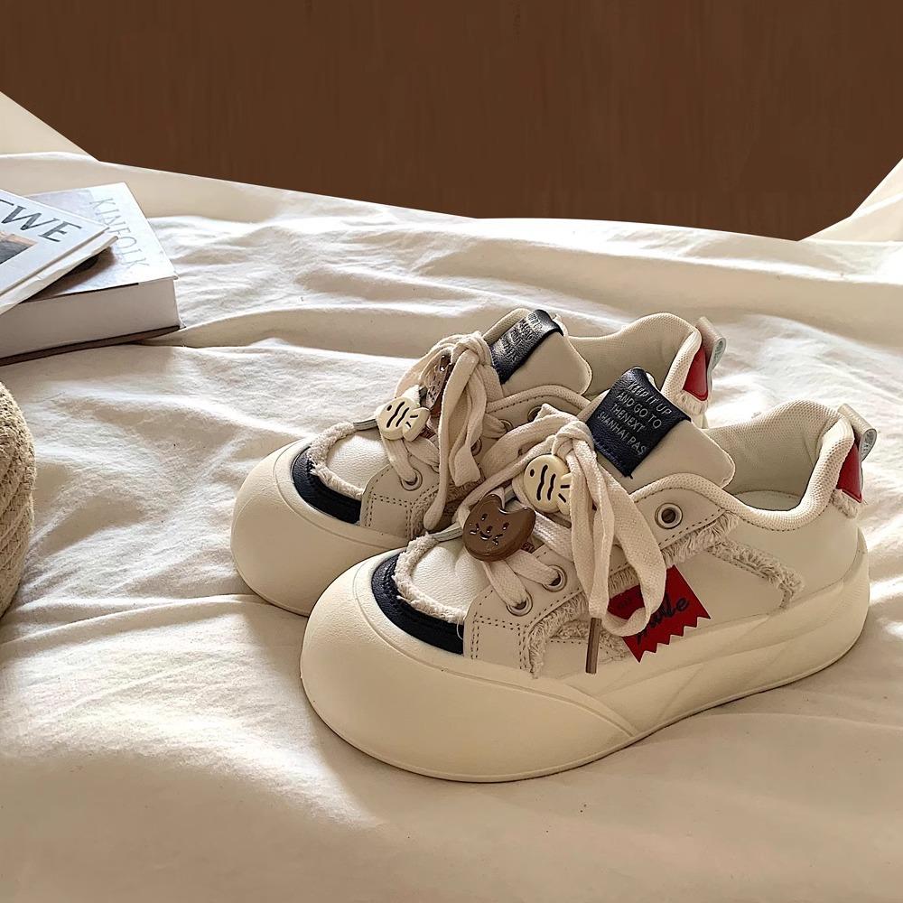 Niche Macaron Platform White Shoes Women's Ins Korean Version of Versatile Bread Shoes Sports and Leisure Board Shoes Tide