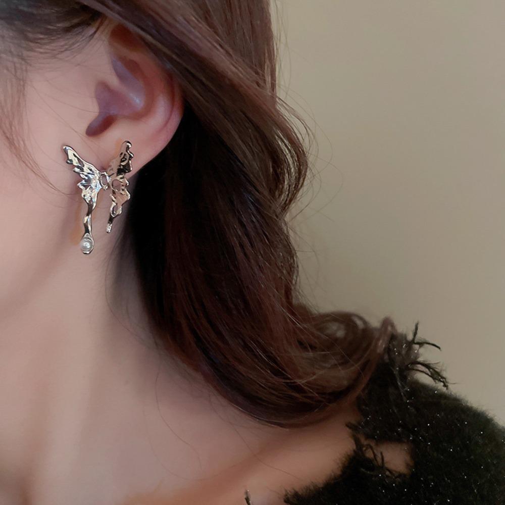 Lovely Elegant Vintage Luxury Women Earrings Korean Style Earrings Bow Ear Stud Butterfly Earrings