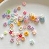 50 шт. Красочные цветочные аксессуары для ногтей Маргаритка Пятилепестковый цветок Смола Дрель для ногтей 3D Смешанные цветы Ювелирные изделия для ногтей Декоративный материал