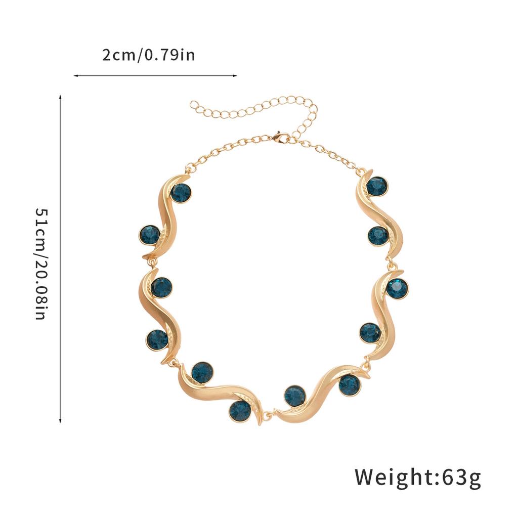 Модные украшения для женщин