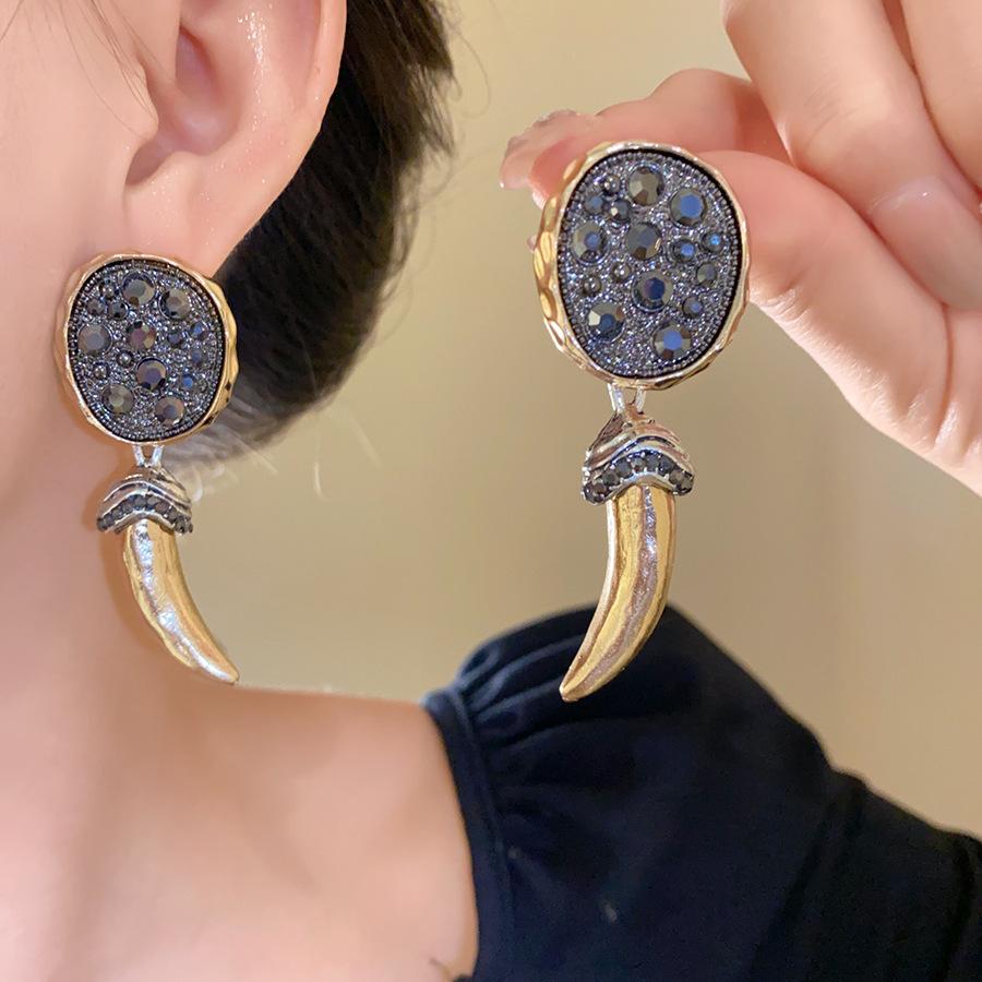 Silver Needle Super Fairy Elegant Bow Flower Stud Earrings French Light Luxury Earrings Literary Style Sweet Versatile Earrings