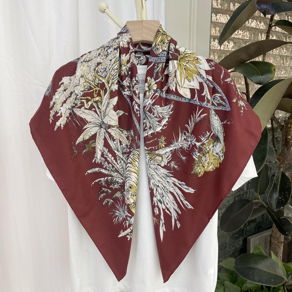 High-end New Spring and Summer Flower Print Big Square Scarf Fashionable and Versatile Sun Protection Headscarf Decorative Scarf Scarf for Women