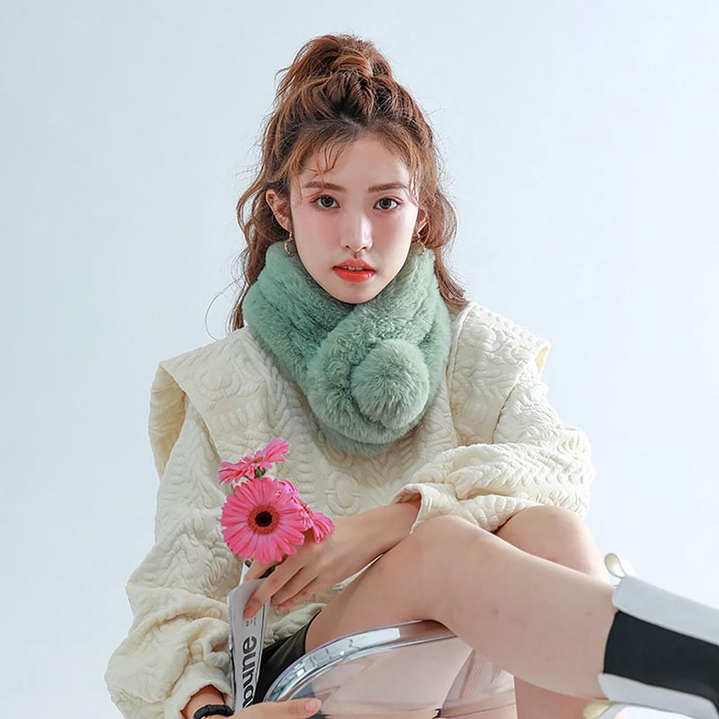 Women's And Winter Fashion Scarf Thickening Warm Plus Ball Scarf Plush Scarf
