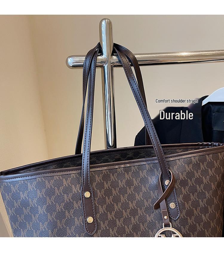 2025 Сумка-тоут большой вместимости с буквой M Осень/Зима: Универсальная европейская и американская наплечная сумка