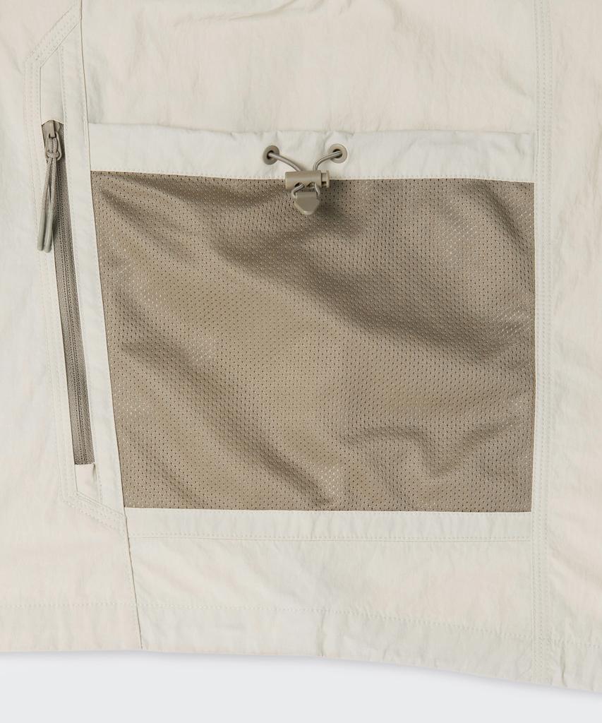 Musinsa Standard [City Leisure] Mesh Pocket Vest [Dusty Cream]