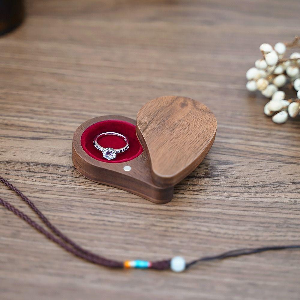 Деревянная шкатулка для украшений из орехового дерева в форме сердца, коробка для хранения серег, коробка для помолвочного кольца, День благодарения