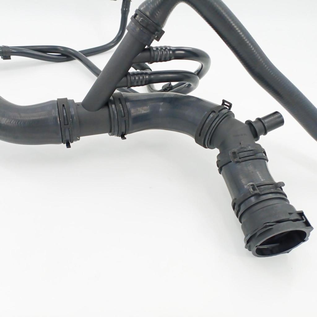 LR113132 Auto Radiator Upper Water Hose 150278