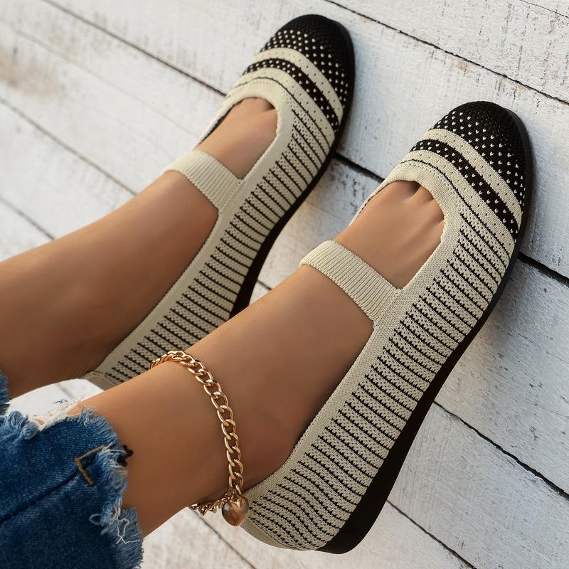 Летние новые женские туфли на плоской подошве 2024 года, модные дышащие и удобные туфли с круглым носком из сетки для женщин