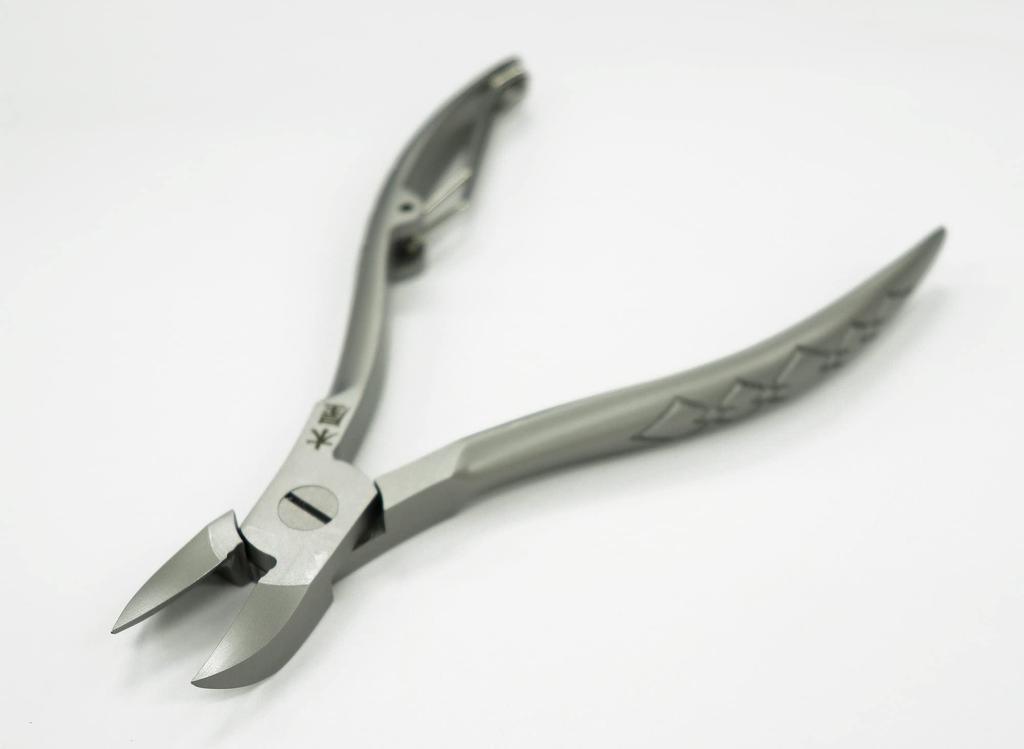 kiya Кусачки для ногтей из нержавеющей стали с пескоструйной обработкой