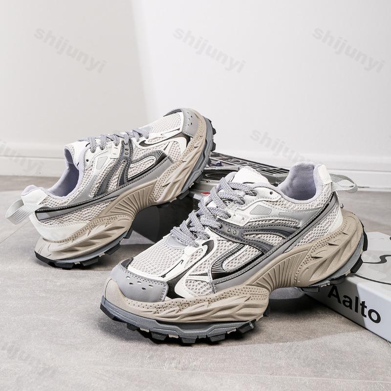 Модные мужские кроссовки для бега 2025 Весна Осень Новые Кроссовки на платформе с увеличением высоты Модные Нескользящие Износостойкие Повседневные Вулканизированные туфли