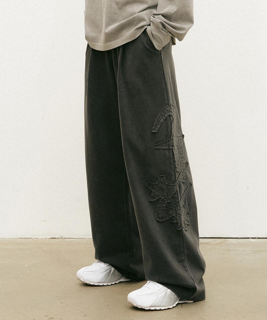GAKKAI UNIONS Shiny Applique Wide Sweatpants Charcoal