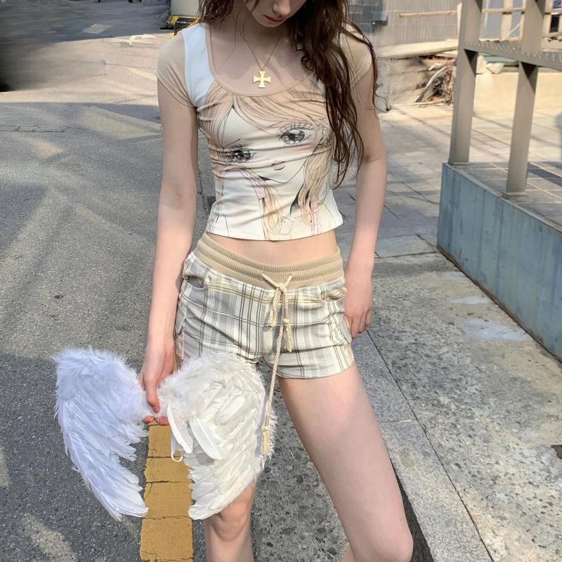 Футболка с принтом аниме и круглым вырезом в европейском и американском стиле с контрастными цветами для горячих девушек