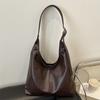 Сумка женская большая вместимость 2025 новая универсальная ленивая сумка через плечо высокого класса мягкая кожаная сумка-тоут