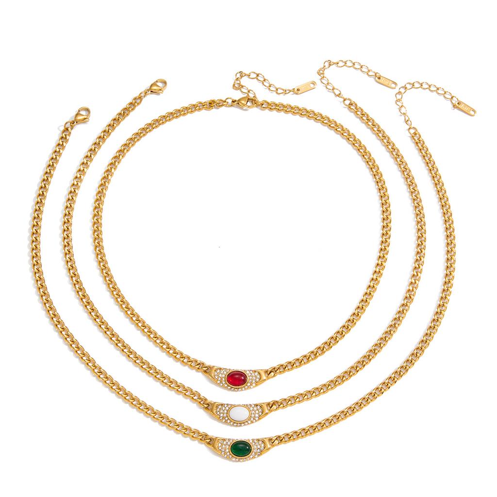 Винтажное колье-подвеска из 18-каратного золота с бриллиантом в виде улыбающегося месяца