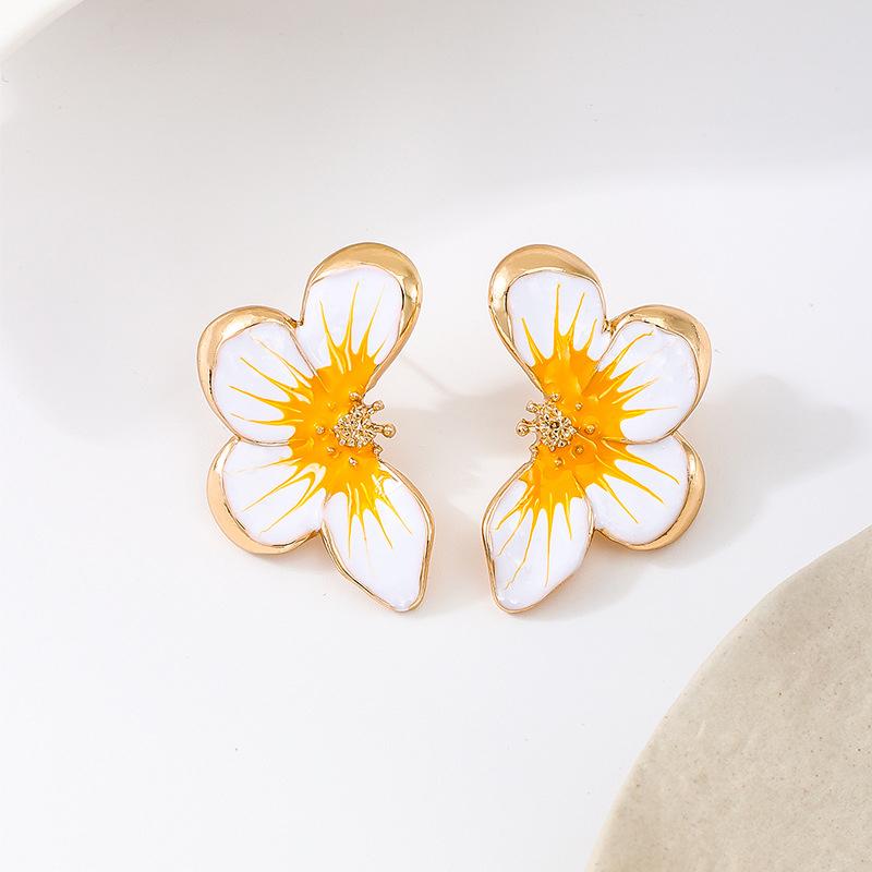 2026 New Trendy Pink Gradient Drip Oil Flower Stud Earrings for Women Temperament Metal Butterfly Earrings Fashion Jewelry Gifts