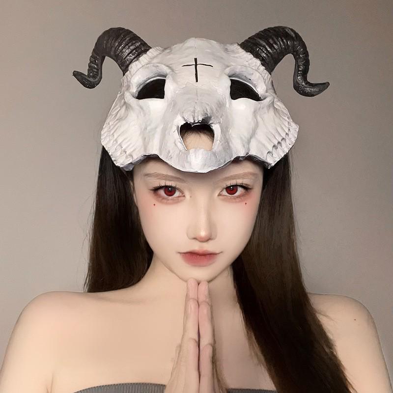 Сексуальная кружевная полумаска с перьями - аксессуар для макияжа на Хэллоуин и маскарада