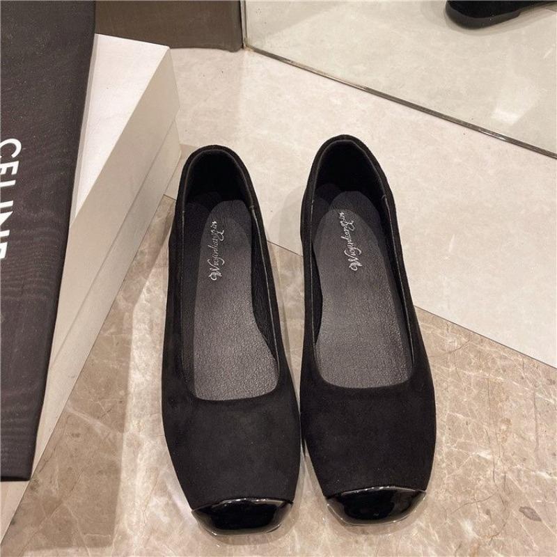 Fashion Korean Version Design Sense Flat-soled Scoop Shoes Flat-soled Black Temperament Single-bean Shoes Shallow-mouth French Style