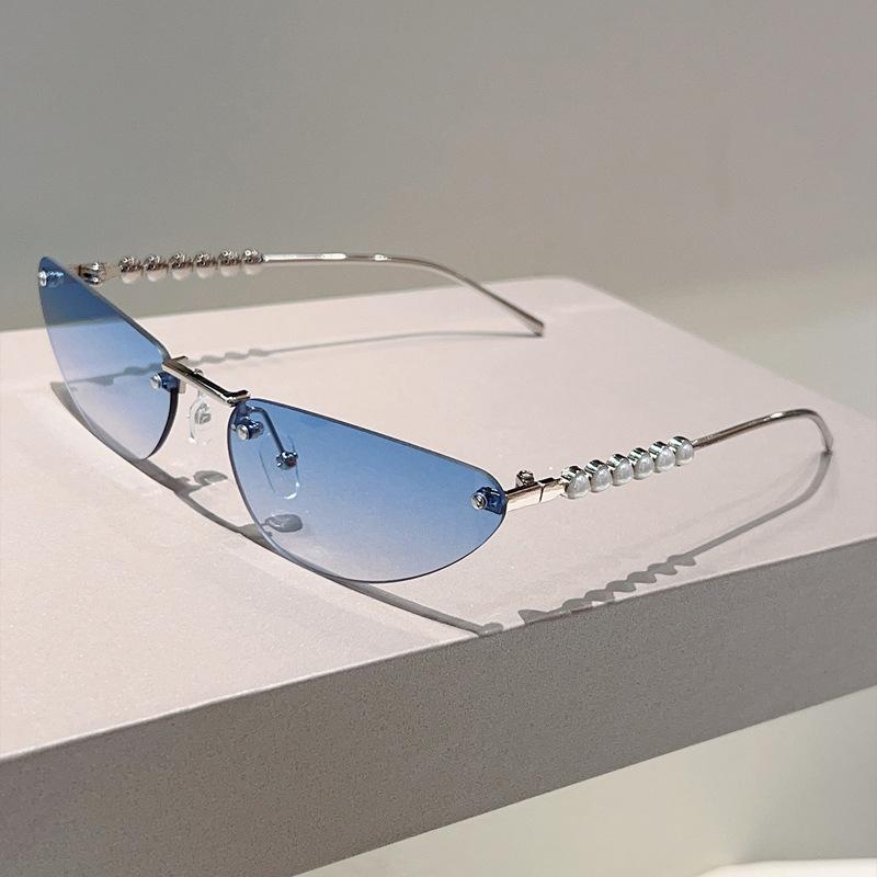 Vintage Triangle Cat Eye Sunglasses Women For Men Luxury Brand Designer Sun Glasses Punk Popular Rimless Pearl Eyeglasses