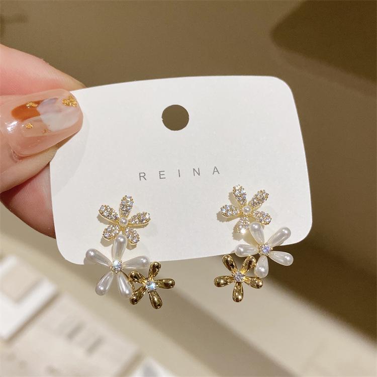 Korean Floral Earrings: Trendy 2025 Design for Women - Light Luxury, Niche Spring/Summer Style
