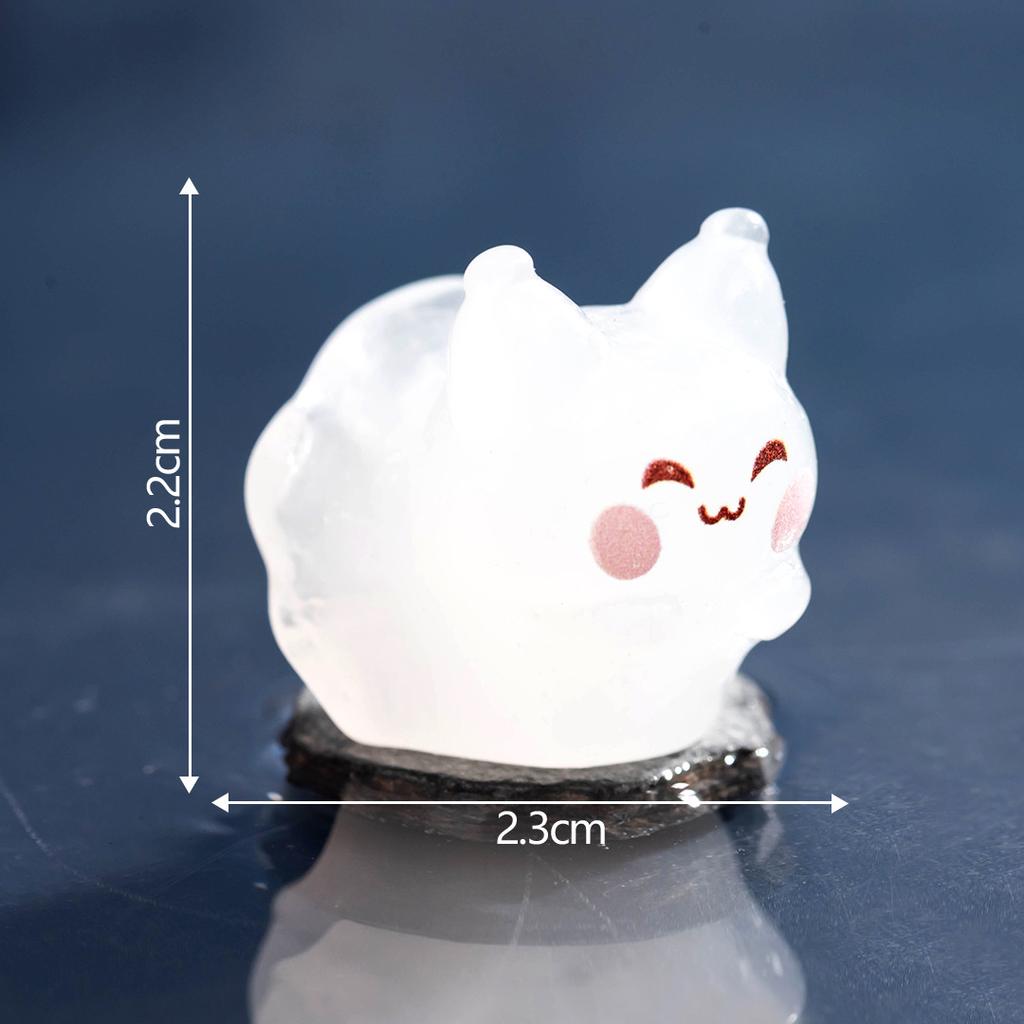 Микропейзаж Милая светящаяся в темноте фигурка кота Маленькое привидение Декоративные аксессуары для рабочего стола Мини-украшения