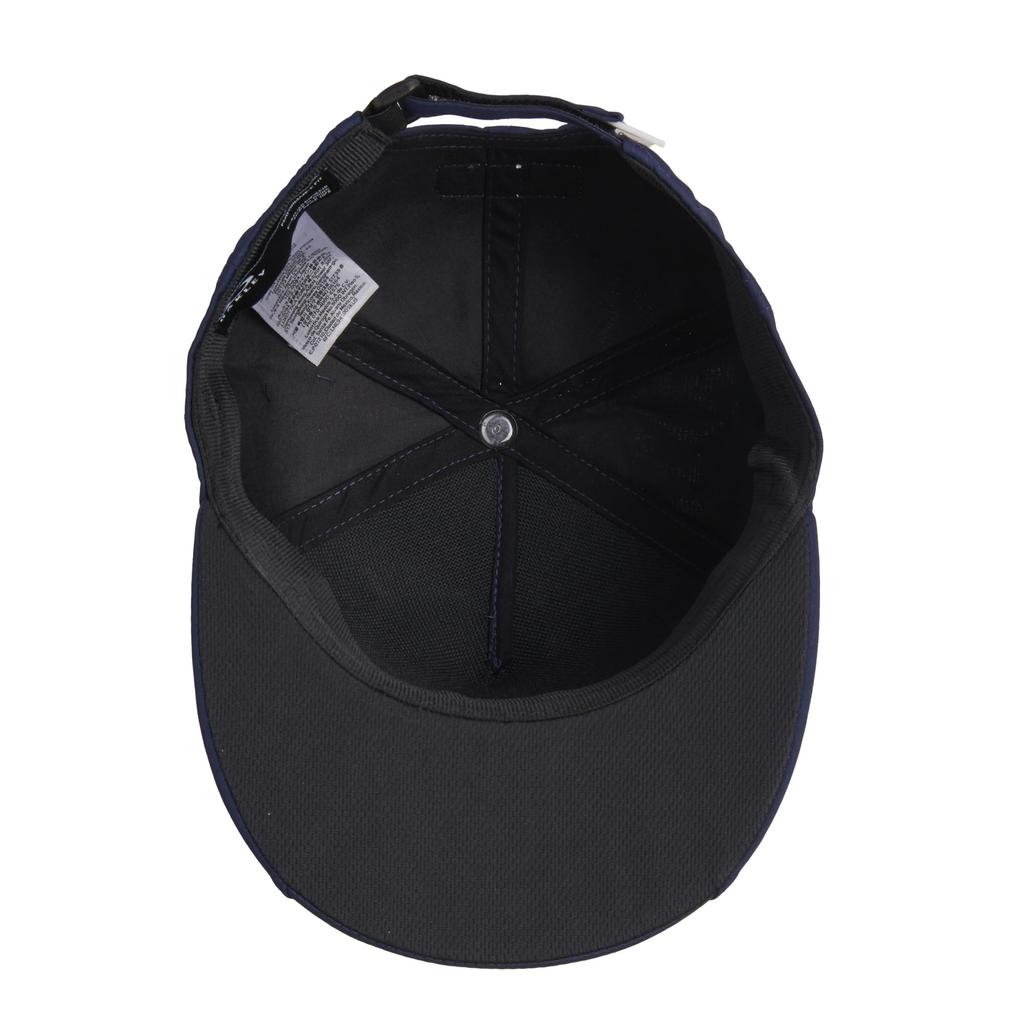 Oakley КРЫШКА ДЛЯ СВИТЧА SKULL FA 24.0 (67Z) ПАЛЬТО (Влагоотводящая, Защищающая от запаха бейсболка для гольфа)