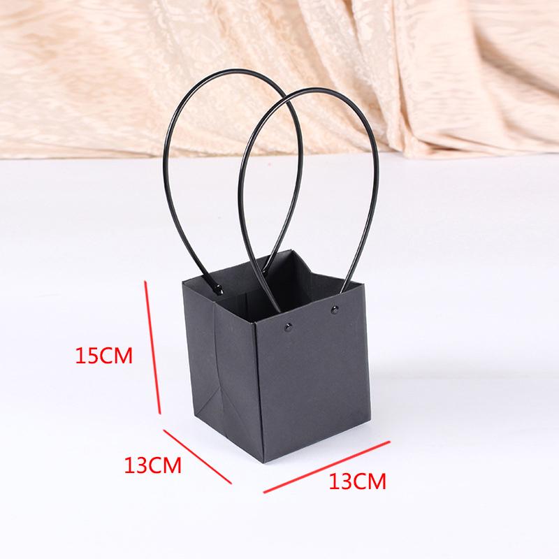 Главная Цветочная крафт-бумага для упаковки цветов Водонепроницаемая подарочная трапециевидная сумка