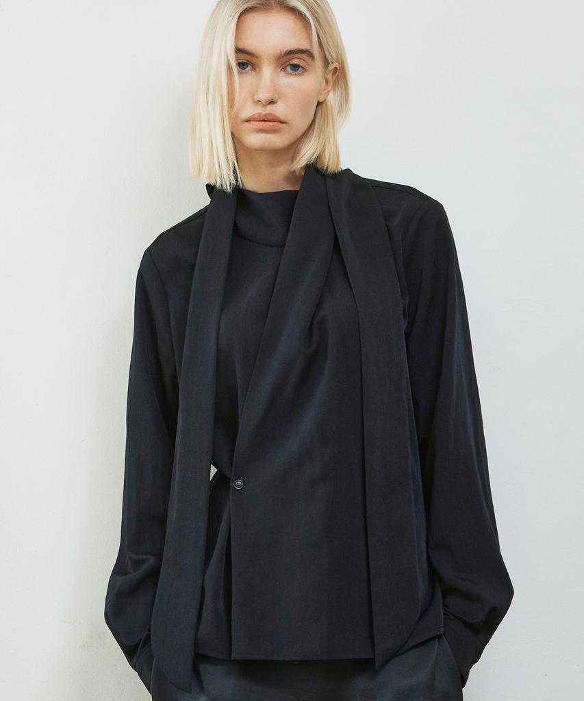 IHR Button Scarf Wrap Blouse / Black