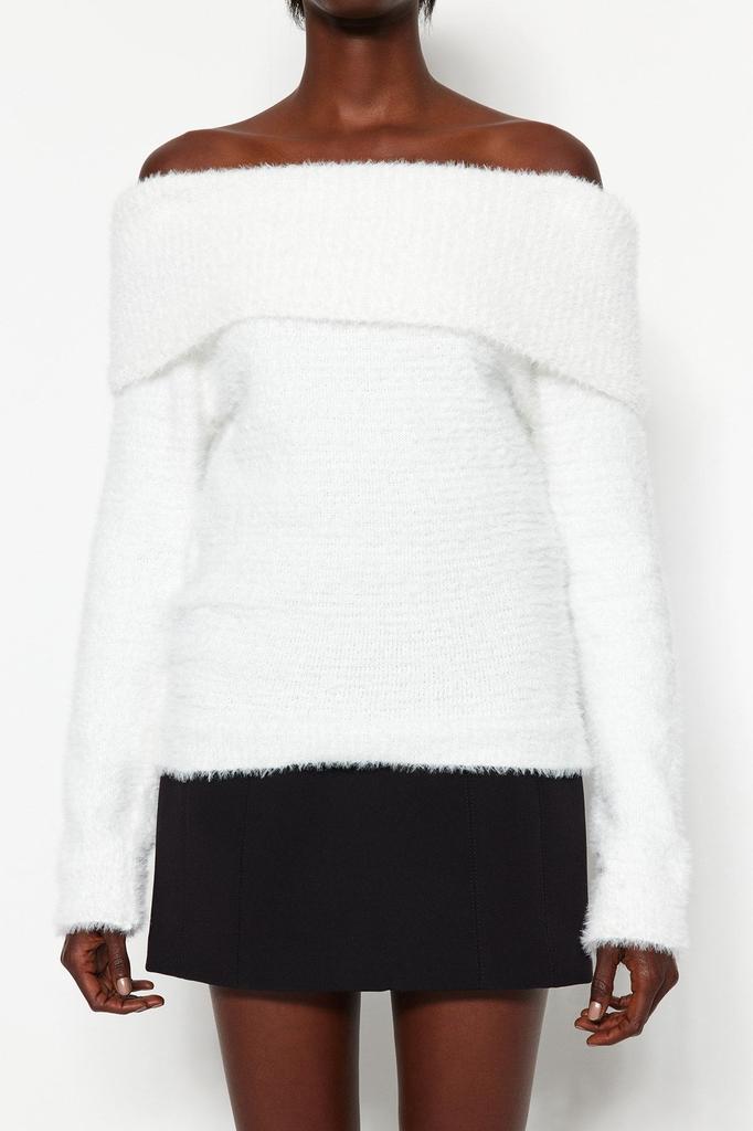 Women's Elegance Style Sweater Powder Carnen Collar Hairy Beard Yarn Knitwear Sweater