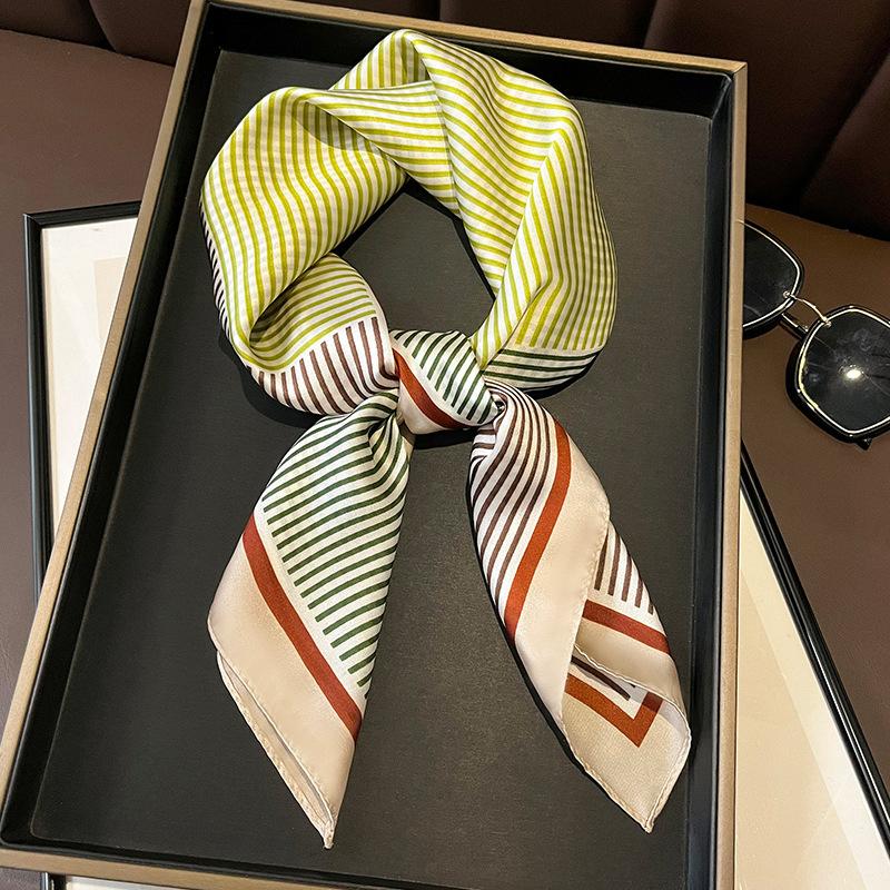 Spring, Autumn and Winter with Shirt Black and White Small Square Scarf Silk Scarf Female Commuter Neck Thin Section Scarf 70 Simulation Silk