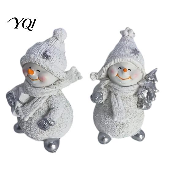 Праздничные Настольные Украшения 2 шт. Фигурка Рождественского Снеговика, Милый Декор, Снежная Статуэтка из Смолы с Зимней Атмосферой Настольный Декор Вязаная Шапка Шарф для Дома