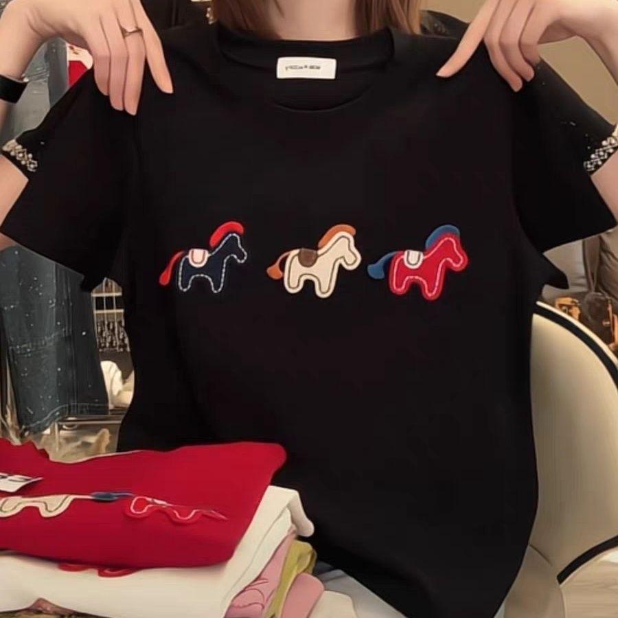 Three Little Horses 2026 Spring/Summer Embroidered Faux Cashmere Slimming T-shirt