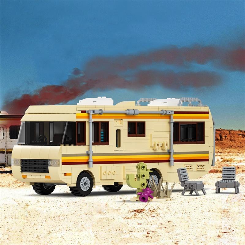 Breaking Bad RV Building Blocks Classic Movie Bad Cooking Lab RV Car Bricks Set DIY Vehicle Toy for Children Birthday Gifts