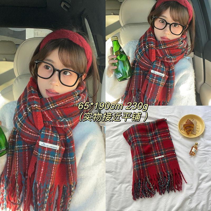 [Dai Green] New Atmosphere Christmas Red Grid Soft Waxy Matching Gift Scarf High-end Style Fashion Scarf
