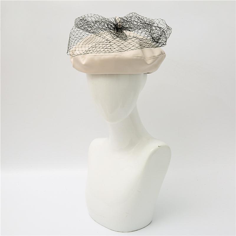 New Women Girl Beret Hats For Women Net Yarn Warm Flat Cap Autumn Winter Hat Beanie Hat Cap Female Solid Color PU Leather Hat