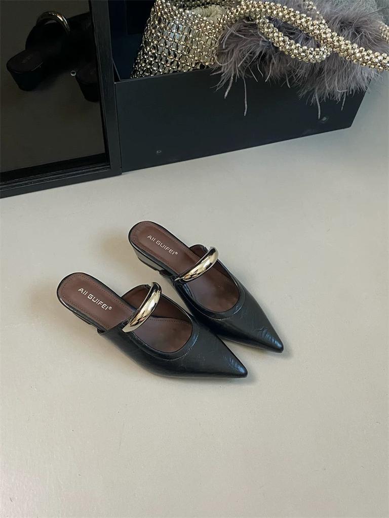 Ladies Pointed Simple Slingback Sandals for Women Summer New Style Ladies Fashion Closed Toe Square Root Women Slippers