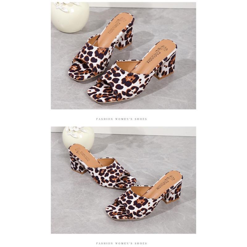 Леопардовые тапочки на высоком каблуке женские квадратные тапочки One Word Cool