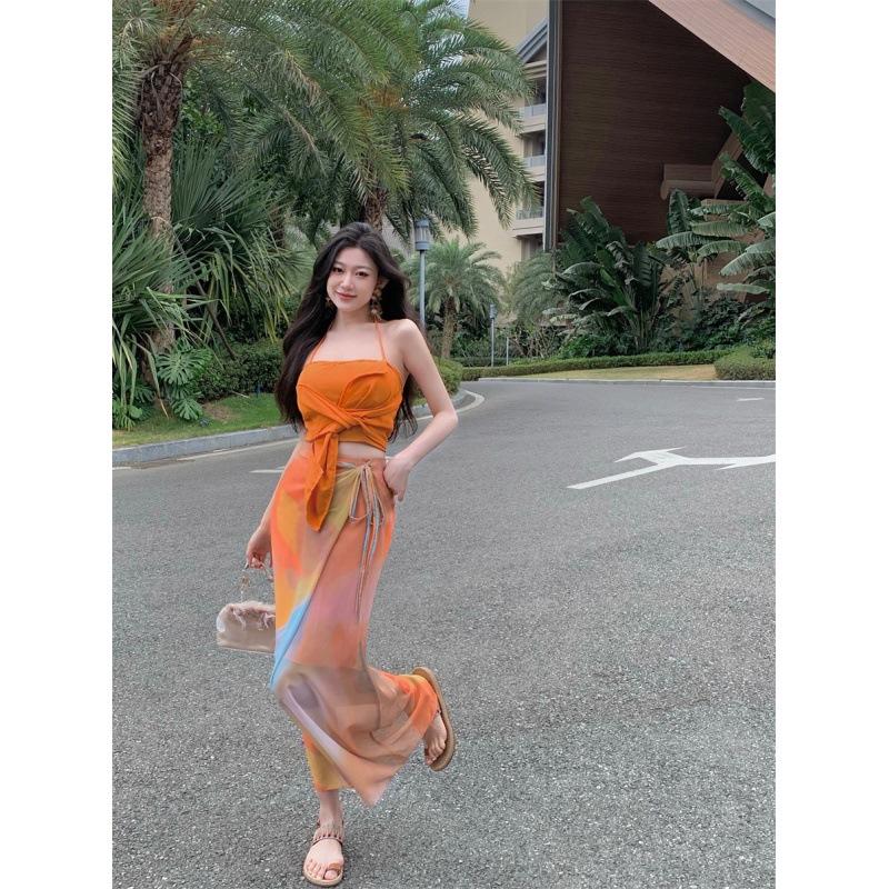 Женский летний комплект с глубоким вырезом без рукавов и длинной юбкой тай-дай