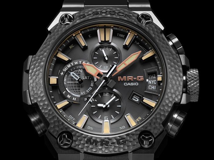 Casio Мужские кварцевые часы с водозащитой 200M и ударопрочностью MRG-G2000HB-1A