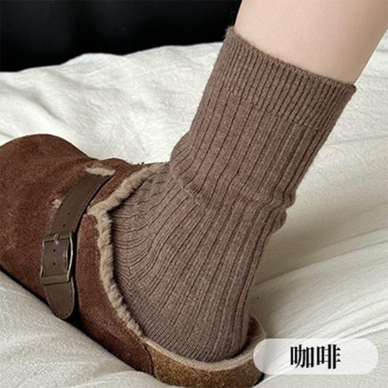 Socks Women'S Autumn And Winter Stacking Socks Thickened Warm Medium Tube Calf Socks Vertical Pattern Thin Basic Solid Color Boneless Cotton Socks